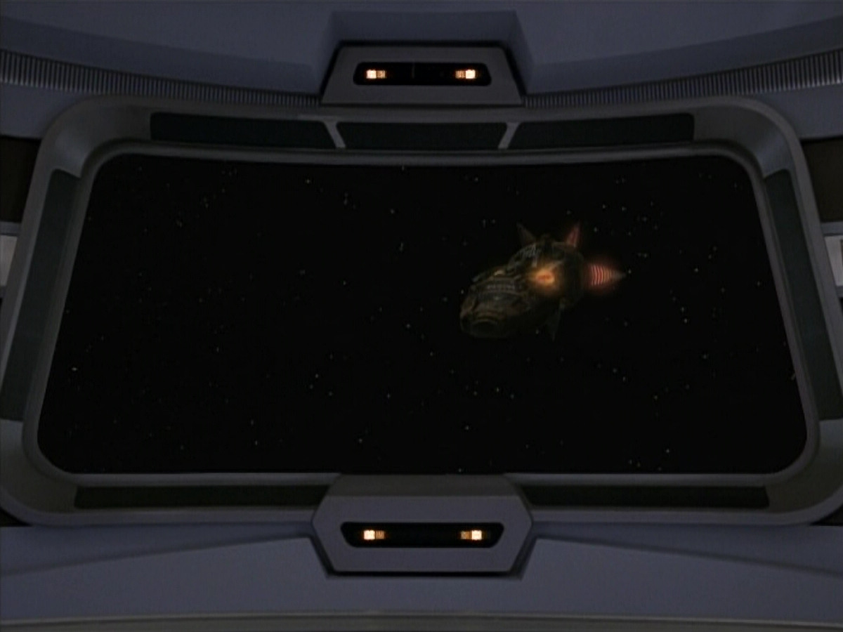 extant_StarTrek_VOY_4x08-YearOfHellPart1_00519.jpg