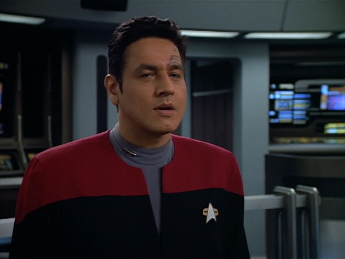 extant_StarTrek_VOY_4x08-YearOfHellPart1_00534.jpg