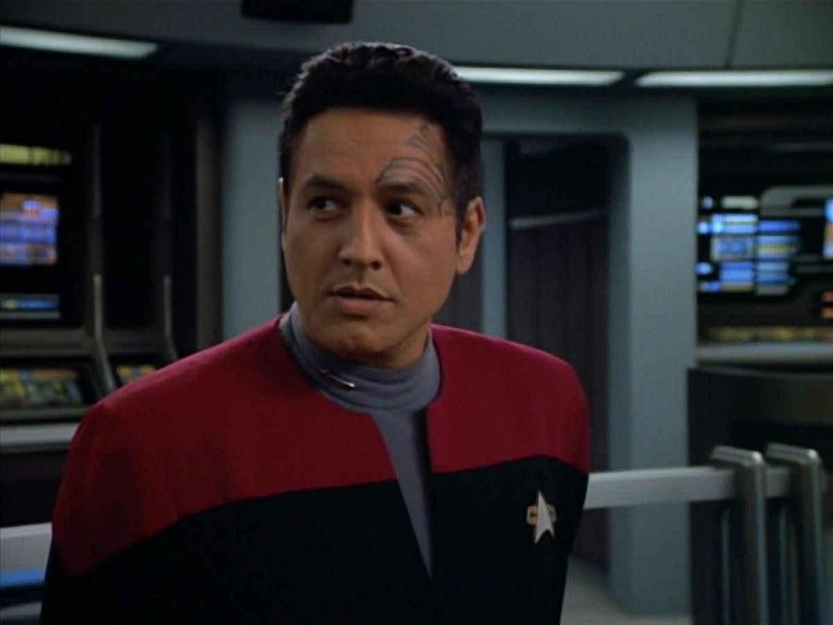 extant_StarTrek_VOY_4x08-YearOfHellPart1_00575.jpg