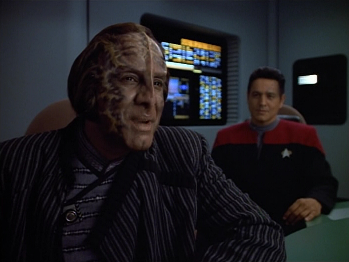 extant_StarTrek_VOY_4x08-YearOfHellPart1_00617.jpg
