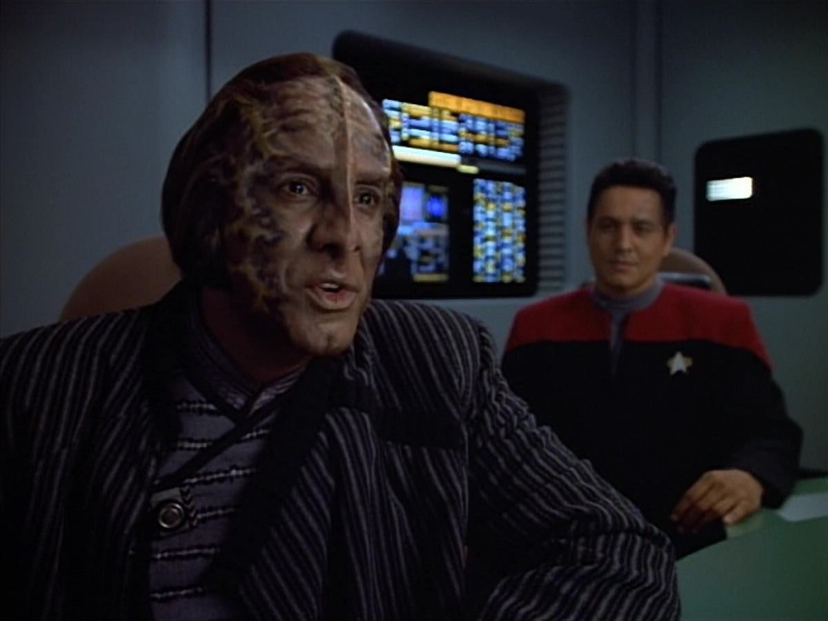 extant_StarTrek_VOY_4x08-YearOfHellPart1_00622.jpg