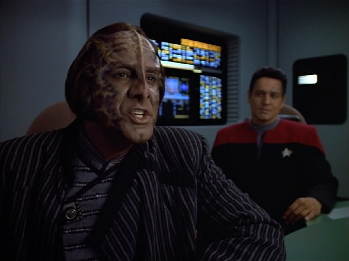 extant_StarTrek_VOY_4x08-YearOfHellPart1_00628.jpg