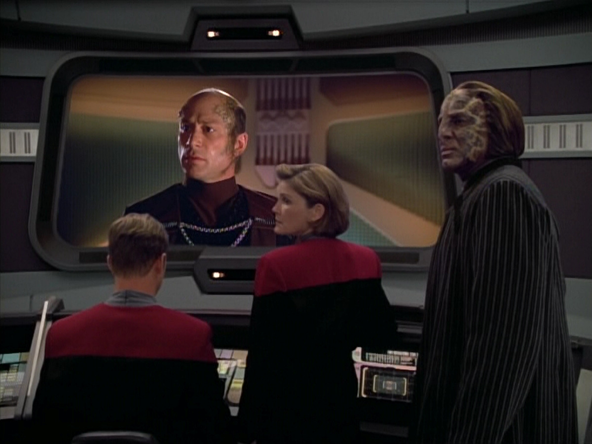 extant_StarTrek_VOY_4x08-YearOfHellPart1_00699.jpg