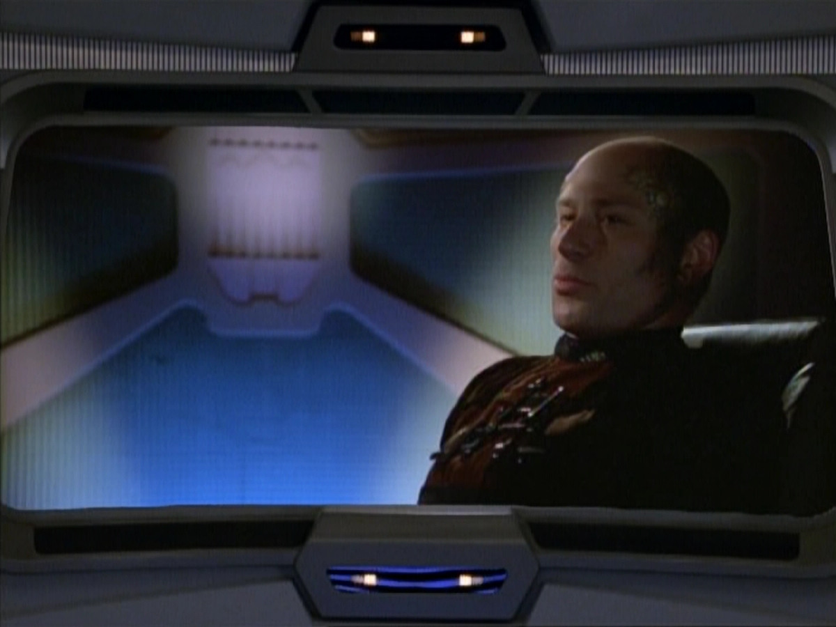 extant_StarTrek_VOY_4x08-YearOfHellPart1_00781.jpg