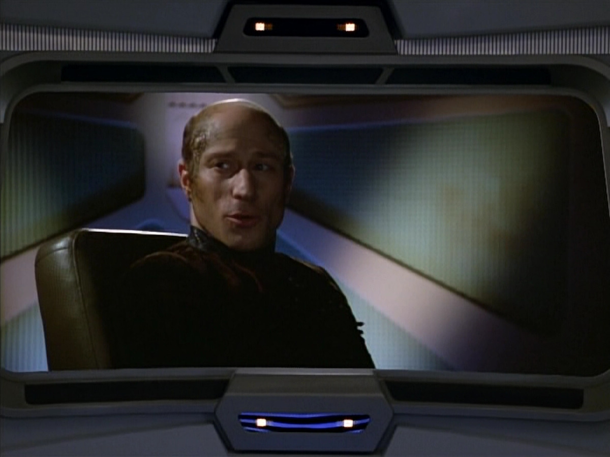 extant_StarTrek_VOY_4x08-YearOfHellPart1_00802.jpg