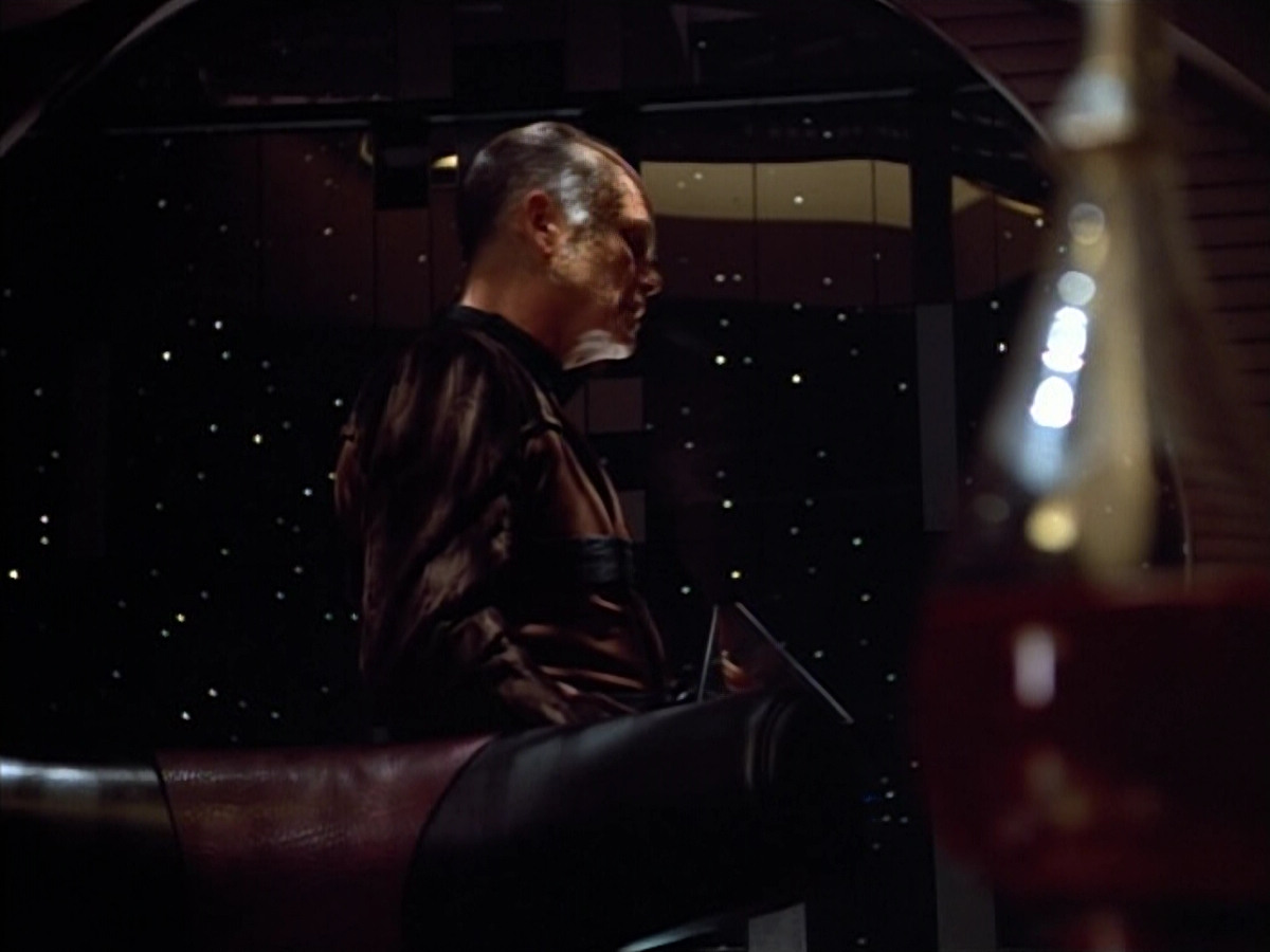 extant_StarTrek_VOY_4x08-YearOfHellPart1_01000.jpg
