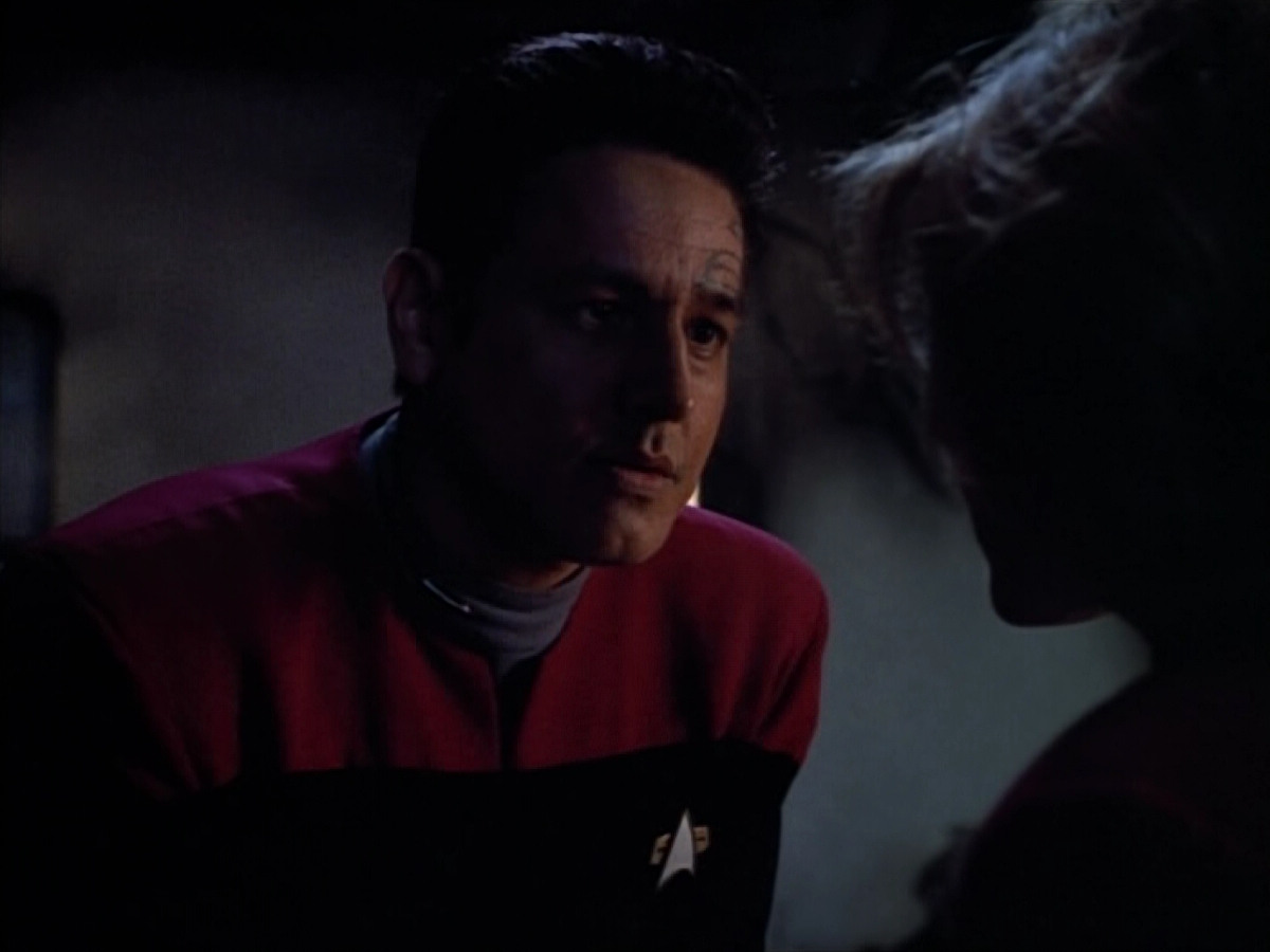 extant_StarTrek_VOY_4x08-YearOfHellPart1_01625.jpg