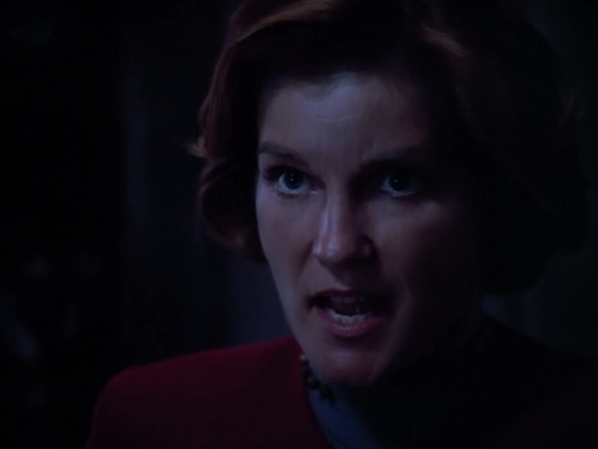 extant_StarTrek_VOY_4x08-YearOfHellPart1_01662.jpg