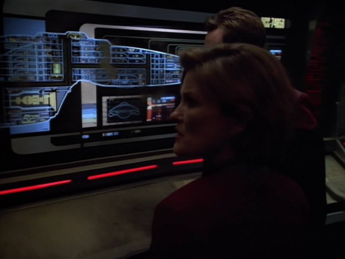 extant_StarTrek_VOY_4x08-YearOfHellPart1_01983.jpg