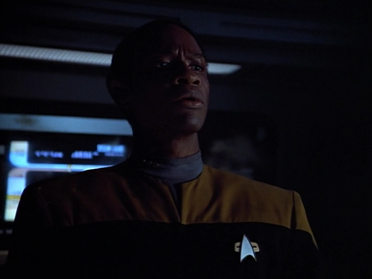 extant_StarTrek_VOY_4x08-YearOfHellPart1_03084.jpg