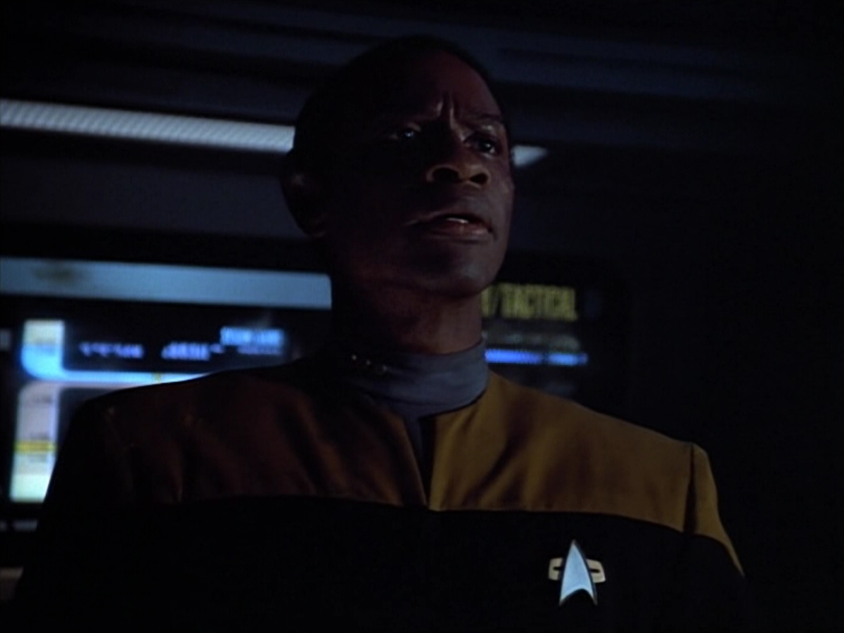 extant_StarTrek_VOY_4x08-YearOfHellPart1_03086.jpg