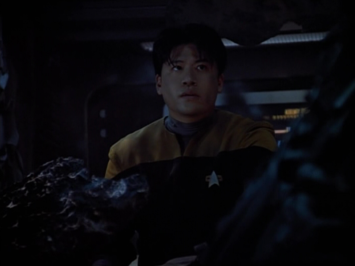 extant_StarTrek_VOY_4x08-YearOfHellPart1_03091.jpg