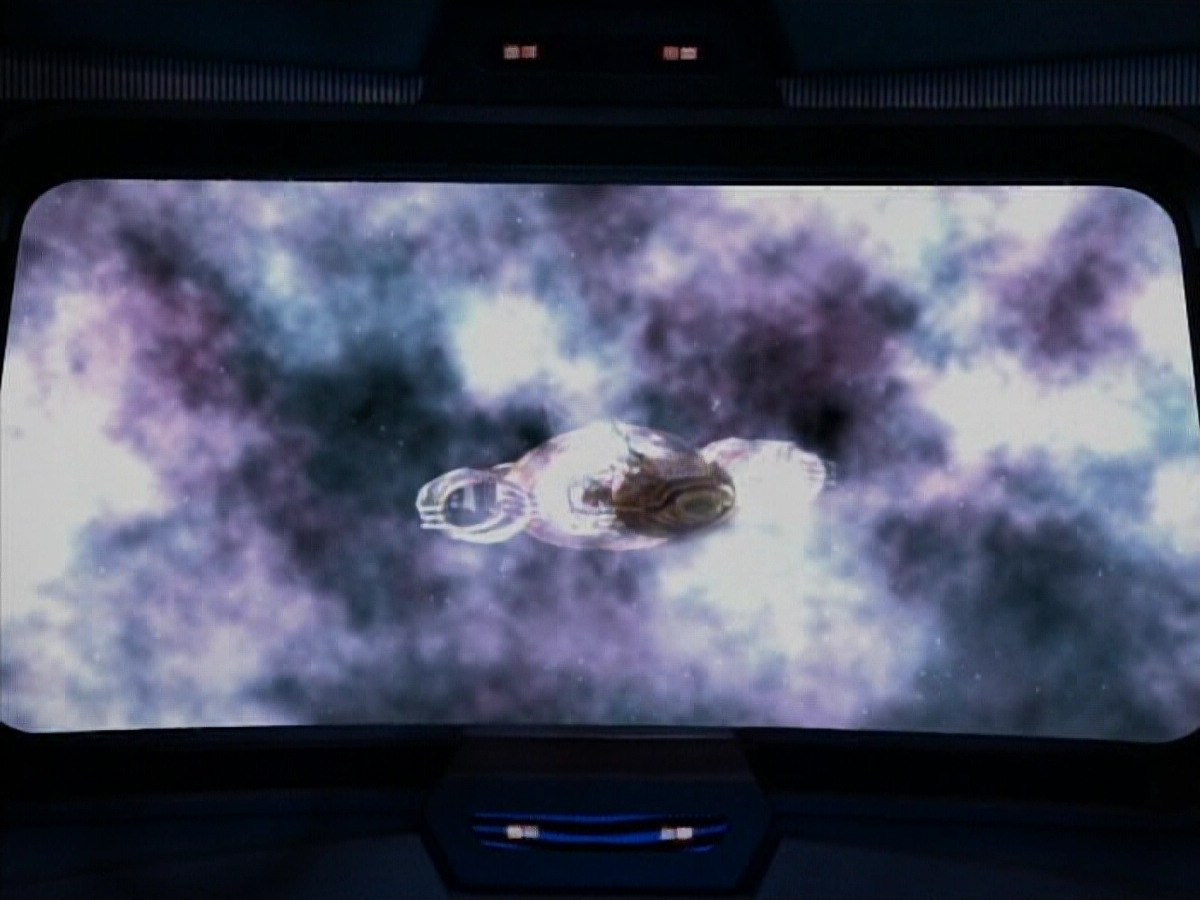 extant_StarTrek_VOY_4x08-YearOfHellPart1_03098.jpg