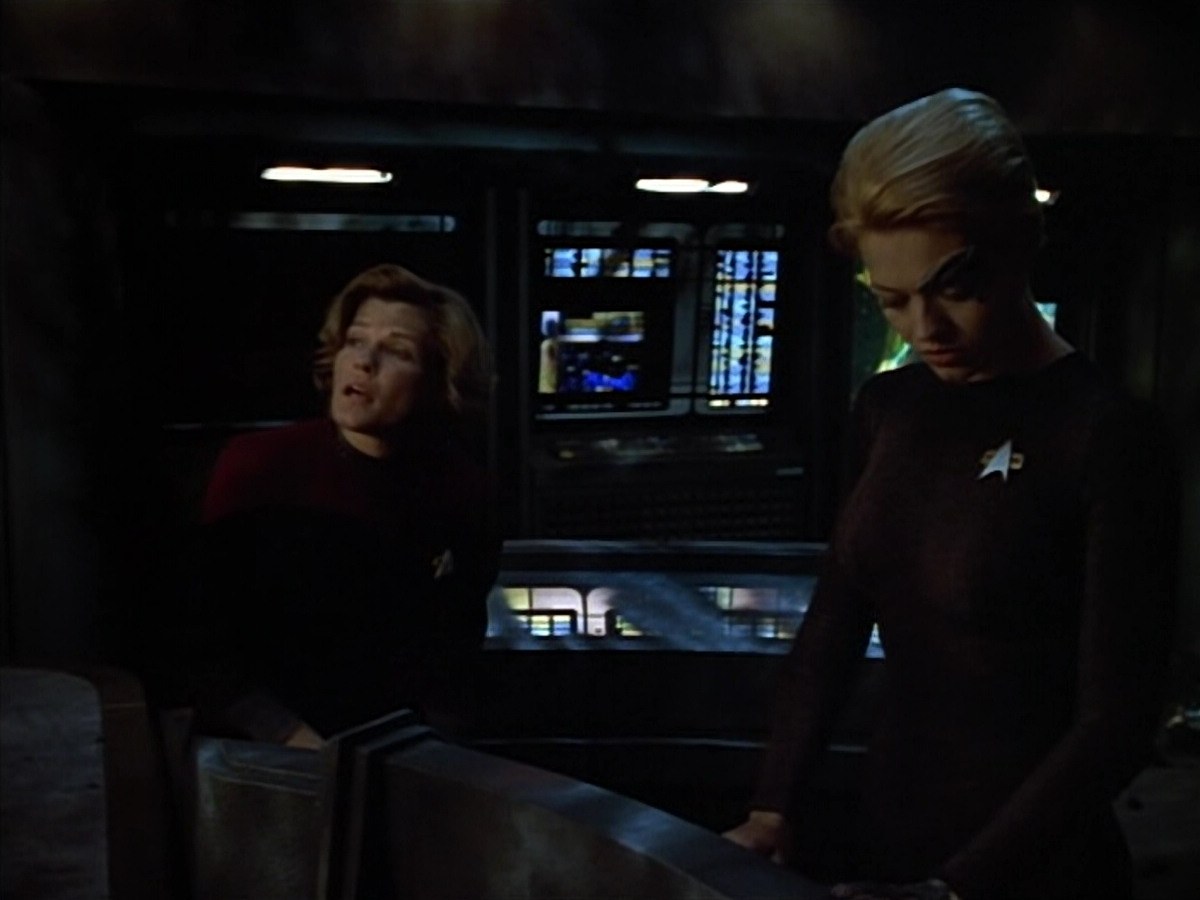 extant_StarTrek_VOY_4x08-YearOfHellPart1_03257.jpg