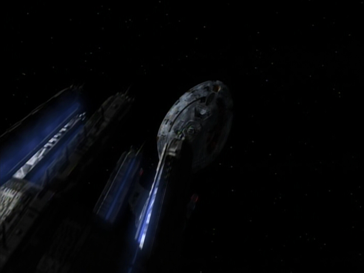 extant_StarTrek_VOY_4x08-YearOfHellPart1_03442.jpg