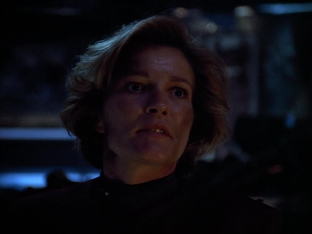 extant_StarTrek_VOY_4x08-YearOfHellPart1_03566.jpg