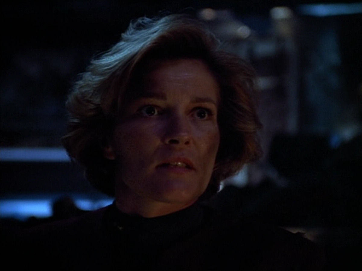 extant_StarTrek_VOY_4x08-YearOfHellPart1_03568.jpg