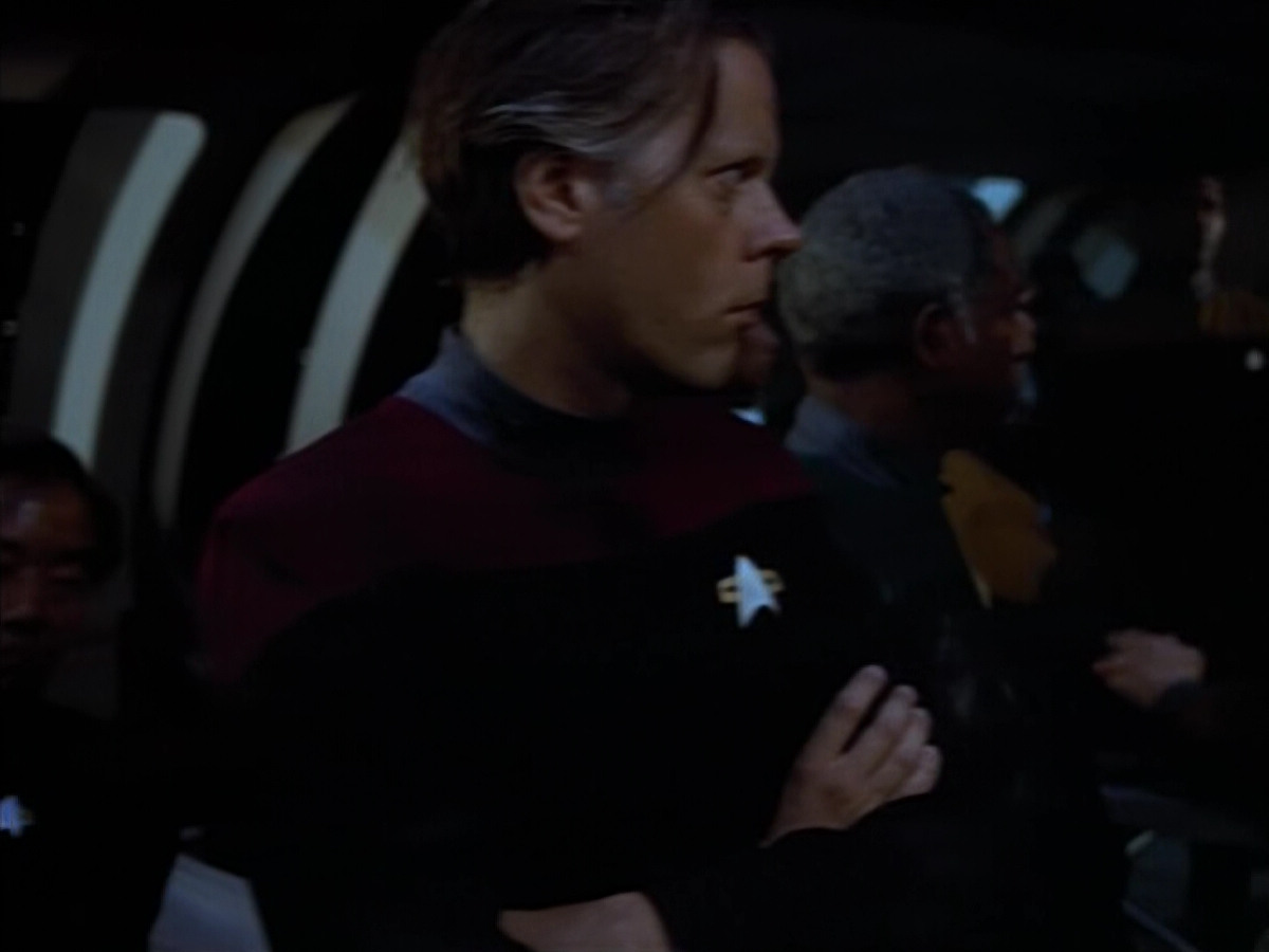 extant_StarTrek_VOY_4x08-YearOfHellPart1_03697.jpg