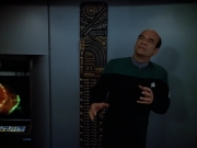 extant_StarTrek_VOY_4x08-YearOfHellPart1_00416.jpg
