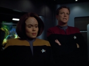 extant_StarTrek_VOY_4x08-YearOfHellPart1_00431.jpg