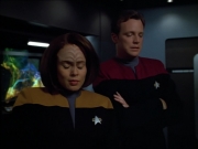 extant_StarTrek_VOY_4x08-YearOfHellPart1_00432.jpg