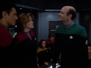 extant_StarTrek_VOY_4x08-YearOfHellPart1_00438.jpg