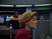 extant_StarTrek_VOY_4x08-YearOfHellPart1_00582.jpg