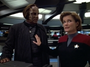 extant_StarTrek_VOY_4x08-YearOfHellPart1_00687.jpg