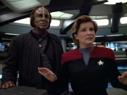 extant_StarTrek_VOY_4x08-YearOfHellPart1_00689.jpg
