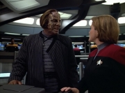 extant_StarTrek_VOY_4x08-YearOfHellPart1_00709.jpg