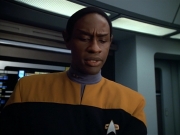 extant_StarTrek_VOY_4x08-YearOfHellPart1_00715.jpg