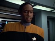 extant_StarTrek_VOY_4x08-YearOfHellPart1_00716.jpg
