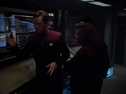 extant_StarTrek_VOY_4x08-YearOfHellPart1_02004.jpg