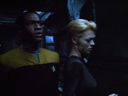 extant_StarTrek_VOY_4x08-YearOfHellPart1_02692.jpg
