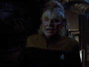 extant_StarTrek_VOY_4x08-YearOfHellPart1_02729.jpg