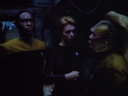 extant_StarTrek_VOY_4x08-YearOfHellPart1_02735.jpg