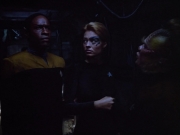 extant_StarTrek_VOY_4x08-YearOfHellPart1_02738.jpg