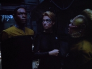 extant_StarTrek_VOY_4x08-YearOfHellPart1_02739.jpg