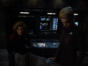 extant_StarTrek_VOY_4x08-YearOfHellPart1_03253.jpg