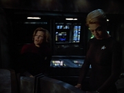 extant_StarTrek_VOY_4x08-YearOfHellPart1_03257.jpg
