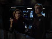 extant_StarTrek_VOY_4x08-YearOfHellPart1_03330.jpg