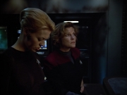 extant_StarTrek_VOY_4x08-YearOfHellPart1_03369.jpg
