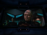 extant_StarTrek_VOY_4x08-YearOfHellPart1_03551.jpg