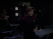 extant_StarTrek_VOY_4x08-YearOfHellPart1_03715.jpg