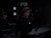 extant_StarTrek_VOY_4x08-YearOfHellPart1_03716.jpg