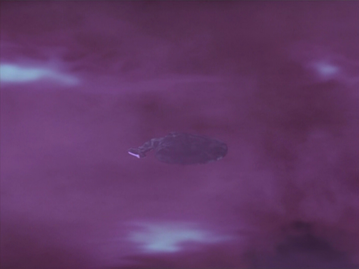extant_StarTrek_VOY_4x09-YearOfHellPart2_00113.jpg