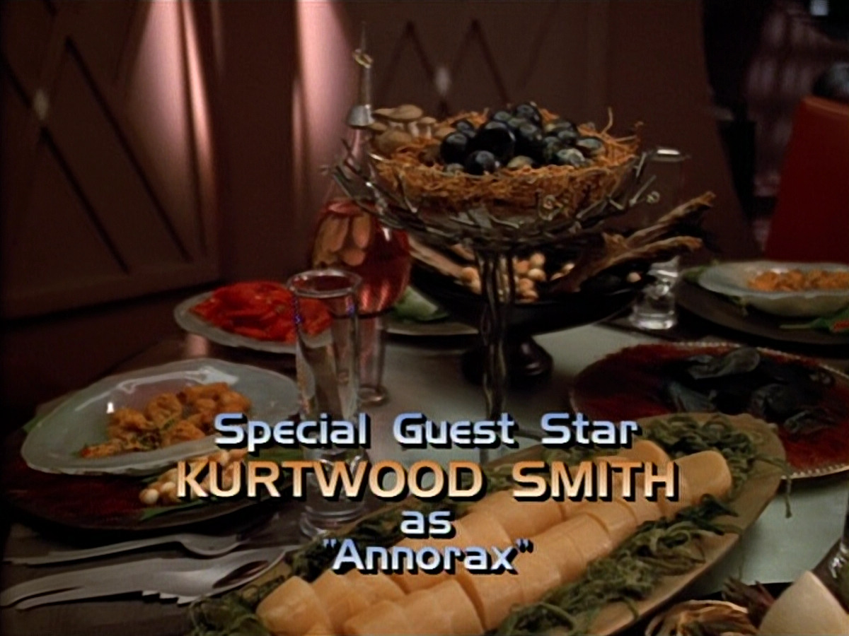 extant_StarTrek_VOY_4x09-YearOfHellPart2_00462.jpg