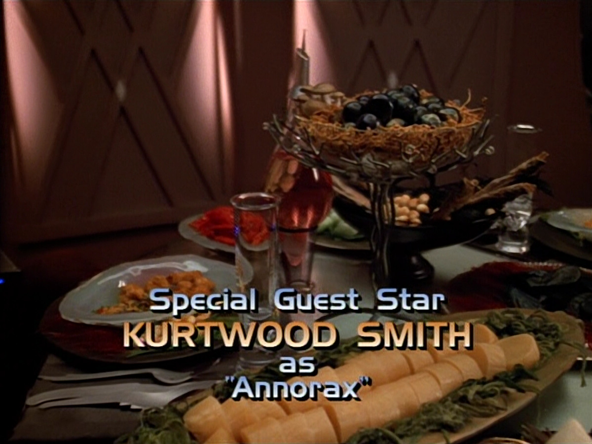 extant_StarTrek_VOY_4x09-YearOfHellPart2_00463.jpg