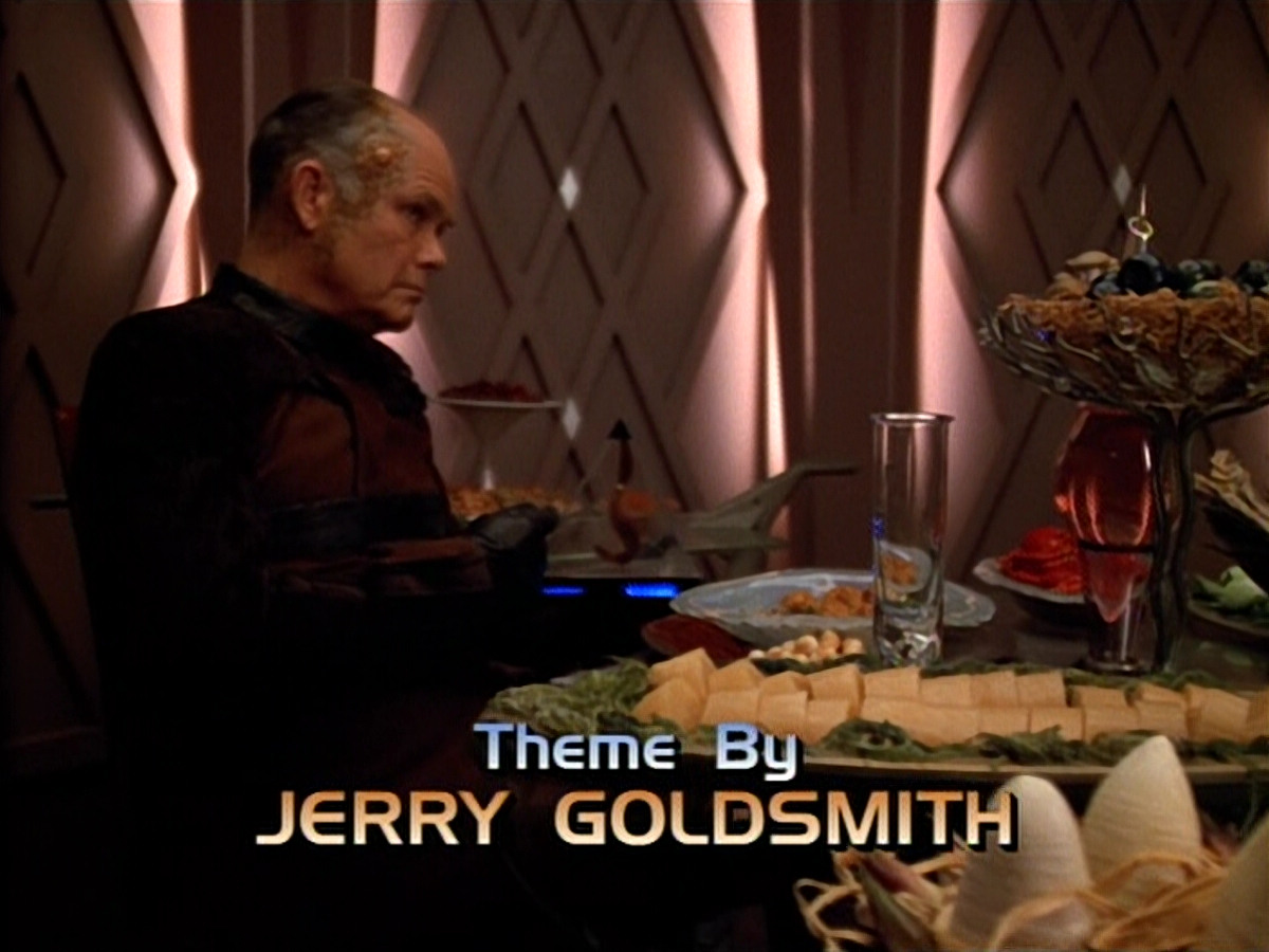 extant_StarTrek_VOY_4x09-YearOfHellPart2_00469.jpg