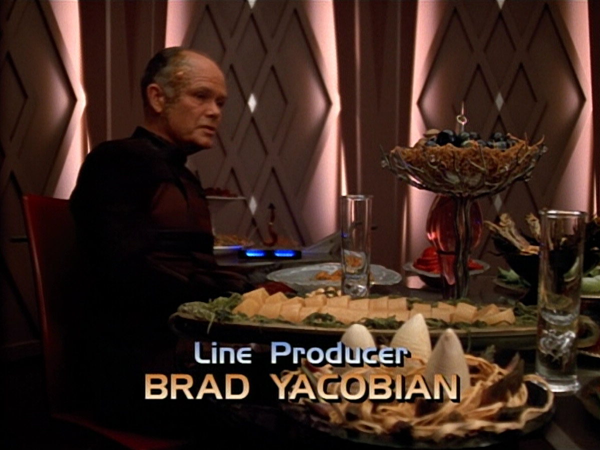 extant_StarTrek_VOY_4x09-YearOfHellPart2_00481.jpg